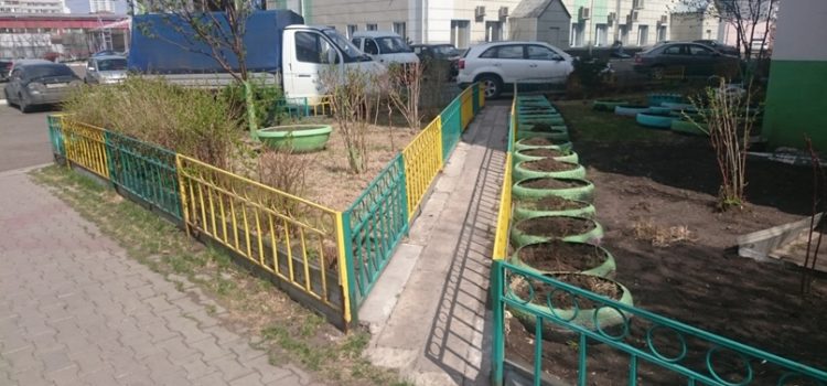 Россиянам запретили благоустраивать дворы автомобильными покрышками Россиянам запретили благоустраивать дворы автомобильными покрышками